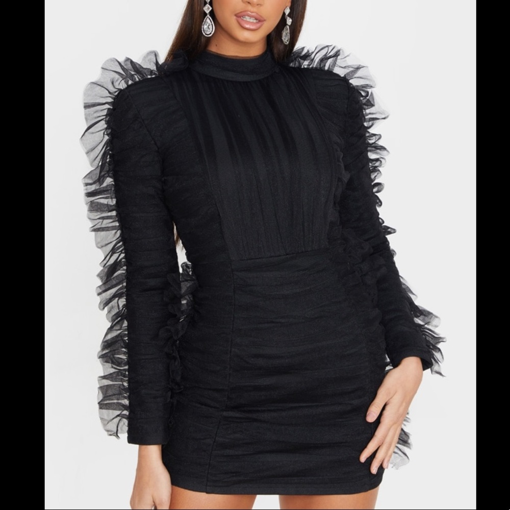 Black bodycon dress